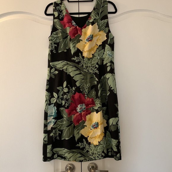 Tommy Bahama 100% silk sheath dress - Picture 2 of 4